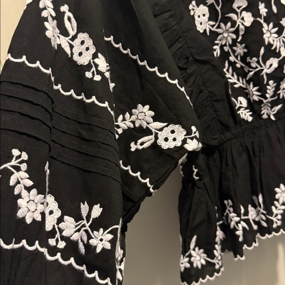 Calypso St. Barth Black & White Embroidered Cotton Boho Blouse NWT SZ Small - Picture 6 of 11